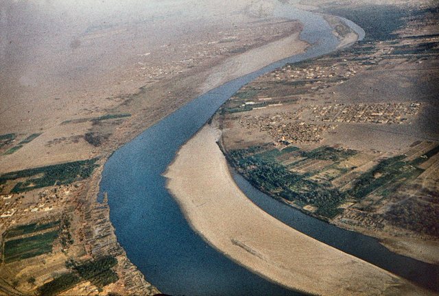 Meander Nilu koło Chartumu (Sudan).