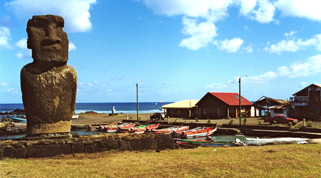 Moai wśród cywilizacji – Wyspa Wielkanocna, Chile