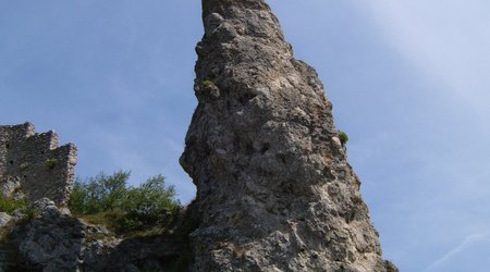 Ruiny zamku Devin - przedmieścia Bratysławy – Devín, Słowacja