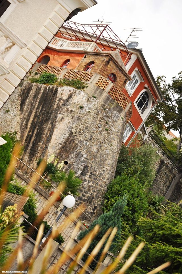 Mury Herceg Novi.