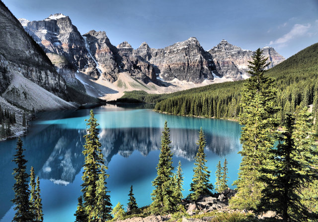 Valley of The Ten Peaks