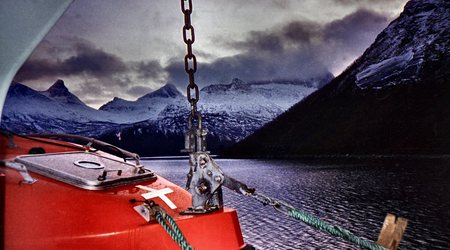 Świeta  w  zimie  polarnej  na północy  Norwegii na  R. V. Johan  Hjort – Norwegia