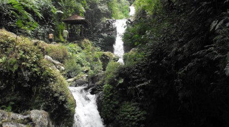 wodospady Gitgit – Indonezja