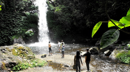 wodospady Gitigit – Indonezja