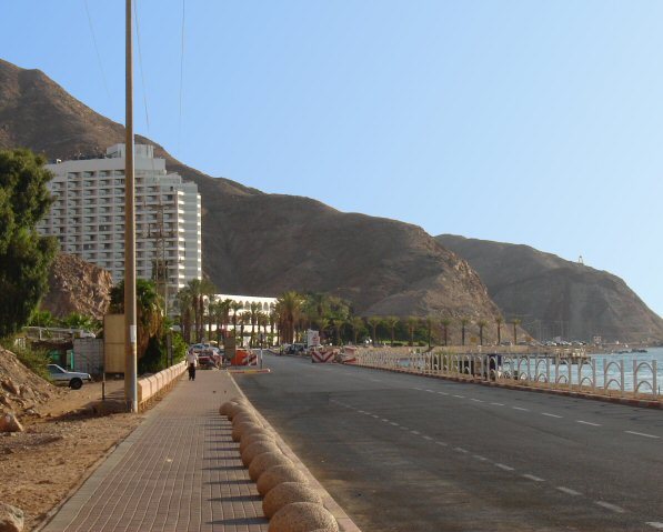Eilat -  promenada  nad  Akabą
