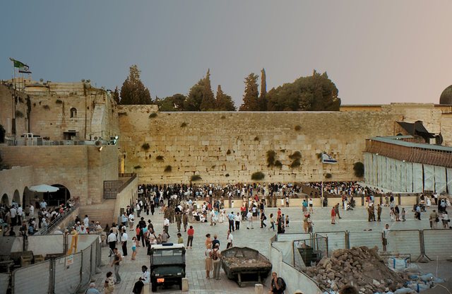 Jerozolima- najważniejsze  miejsce  judaizmu-Ściana Zachodnia  Wielkiej  Świątyni