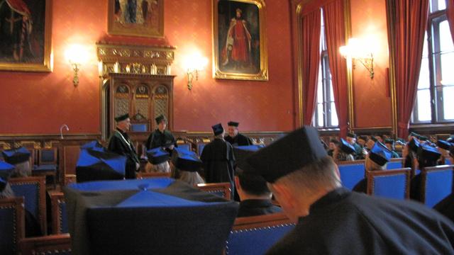 Autodygresja - wręczenie dyplomów w Collegium Novum UJ;)