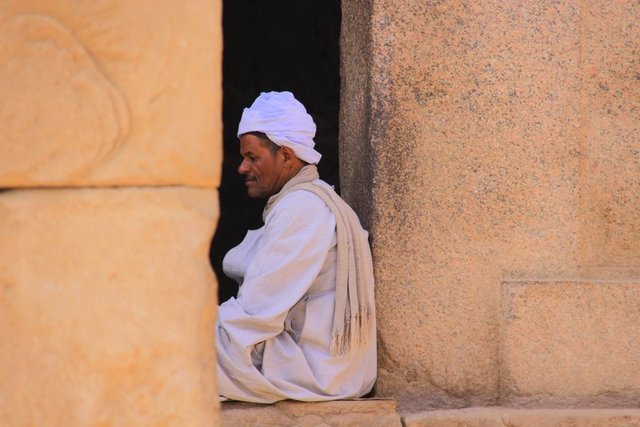 Fellach w świątyni Amona