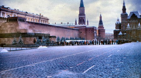 Moskwa w  mroźnym     grudniu i  nieustająca  kolejka – Rosja
