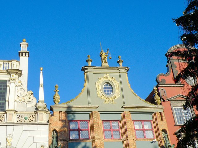 Gdańsk-zima 2009 - Kamieniczka  Panienki  z  Okienka na  Długim Targu