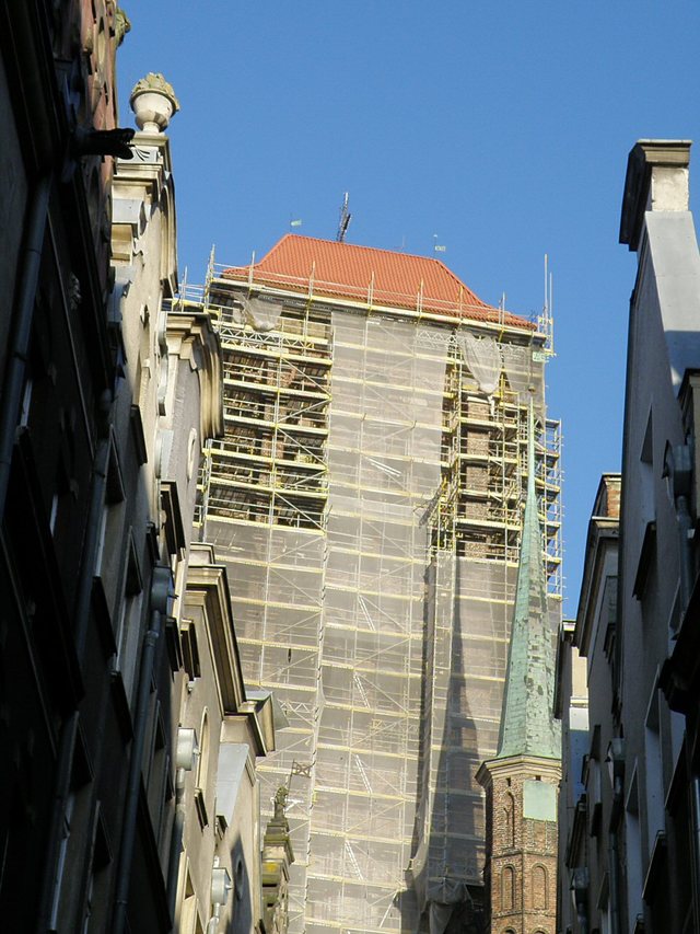 Gdańsk-zima 2009 - remont  Bazyliki  Mariackiej