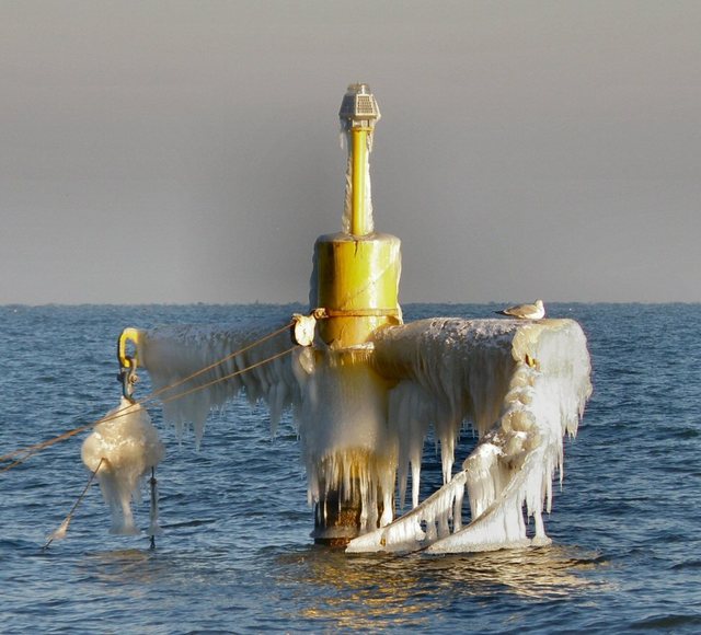 Gdynia Orłowo - zima 2010 -anioł rybacki