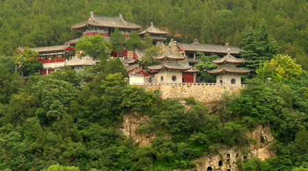 Luoyang i Groty Longmen Swiątynia – Chiny