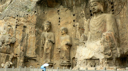 Luoyang i Groty Longmen wielki Budda – Chiny