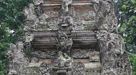 Świątynia w Monkey Forest – Ubud, Indonezja