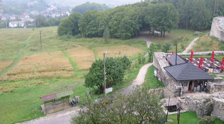 Ogrodzieniec – Polska