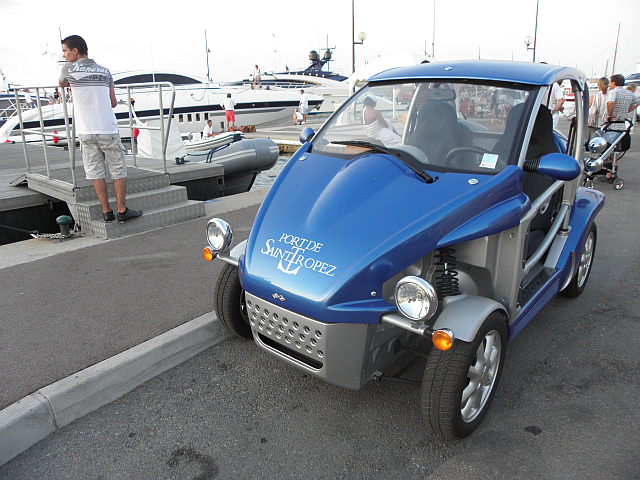 Port w Saint - Tropez