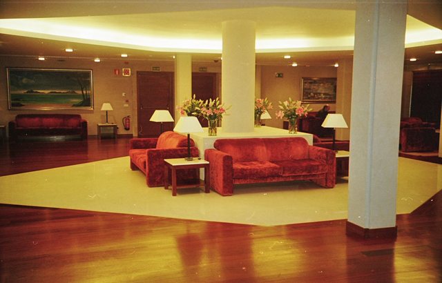Vigo - hall obrad