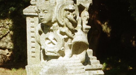 Vigo -rzeźba  w  zamku – Hiszpania