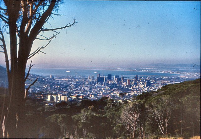 Cape Town - spod  Table  Mountain