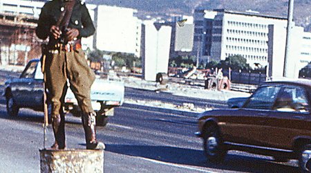Cape Town - ciekawe  rozwiazanie  dla  policjanta – Republika Południowej Afryki