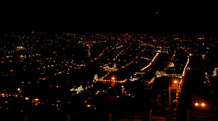 widok na Quito noca – Ekwador