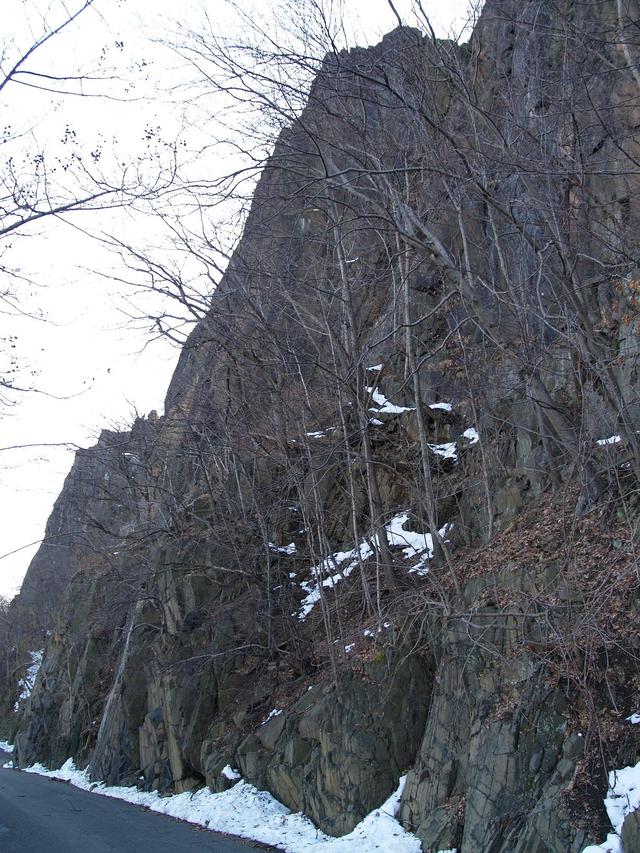 Henry Hudson Dr.