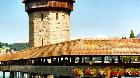 Lucerna - i  jej skarb -drewniany  most – Szwajcaria