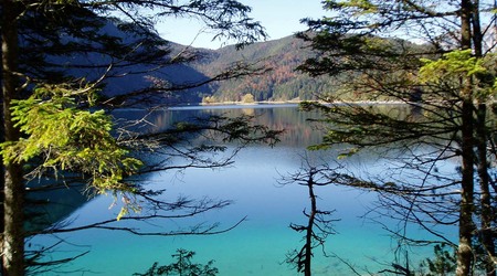 Jezioro Eibsee, Bawaria, Niemcy – Garmisch