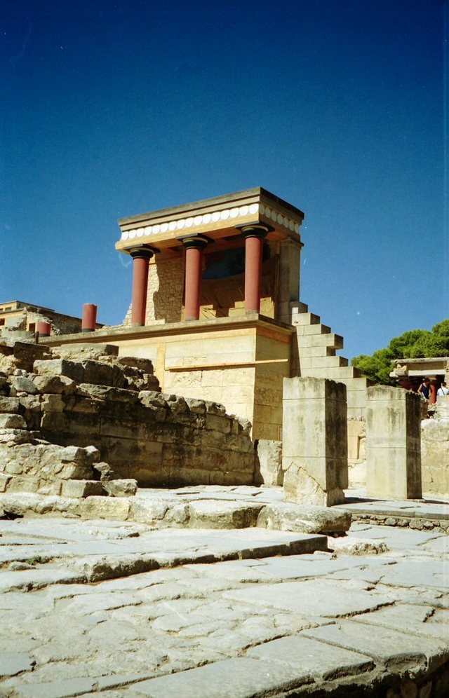 Knossos -ruiny  pałacu  króla  Minosa