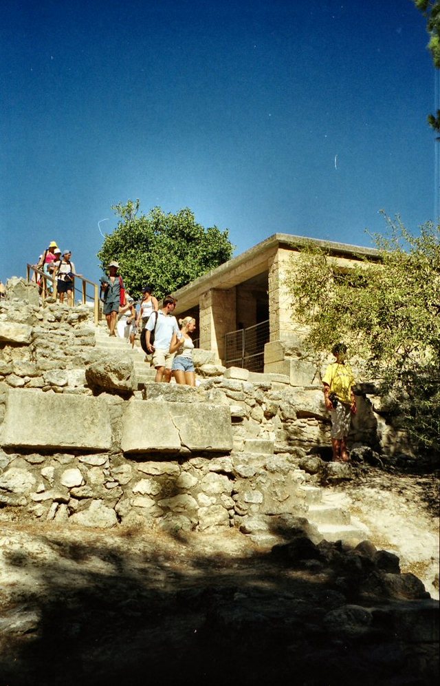 Knossos -ruiny  pałacu  króla  Minosa