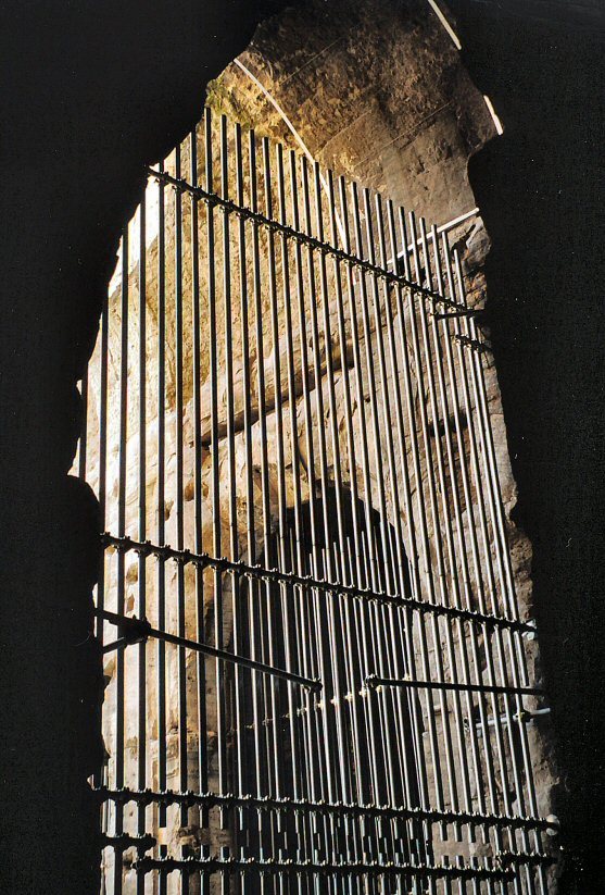 Rzym - wewnątrz Colosseum