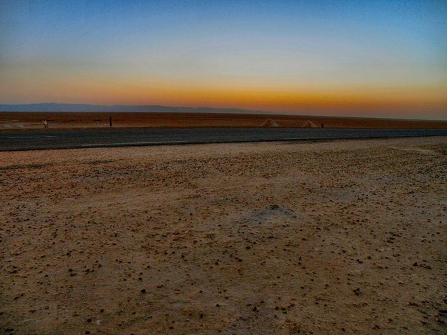 Sahara-słone  jezioro  Shot Djerid