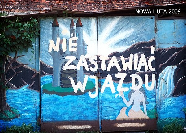 Brama niedaleko dworu Jana Matejki.
