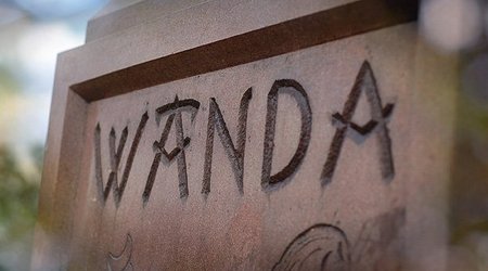 Detal kopca Wandy. – Nowa Huta, Polska