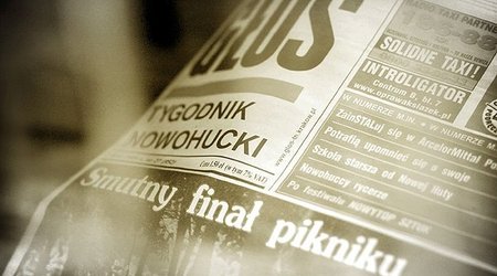 Tygodnik Nowohucki  - gazeta w opuszczonym kiosku obok Kombinatu. – Nowa Huta, Polska