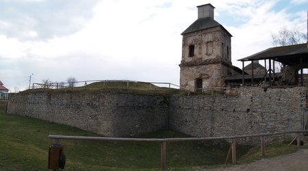 Ruiny zamku Krzyżtopór (Ujazd) – Iwaniska, Polska