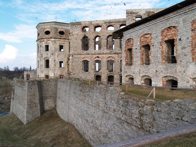 Ruiny zamku Krzyżtopór (Ujazd)
