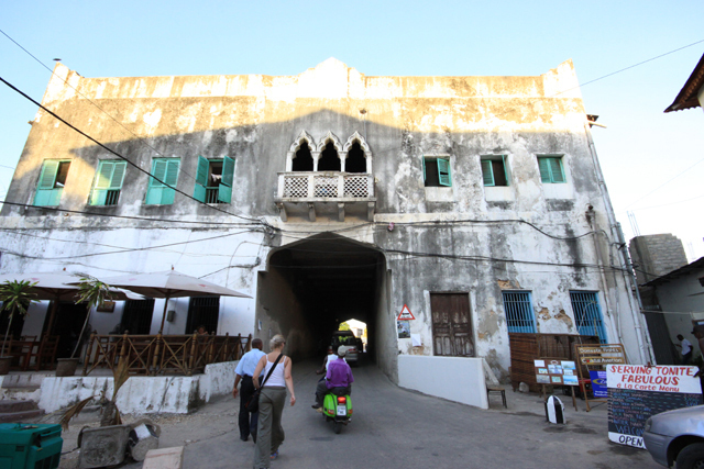 Zanzibar - Autor - Aleksander Kramarz