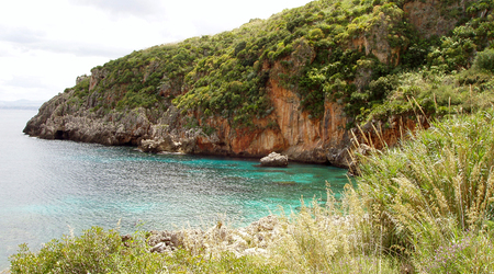schodzę do Cala dell'Uzzo – Riserva dello zingaro, Włochy