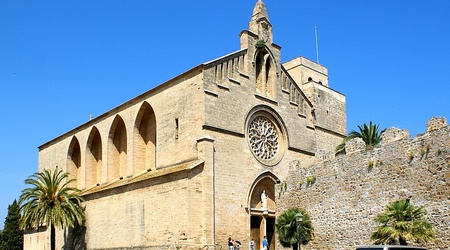 Alcudia kościół Sant Jaume i mury miejskie – Hiszpania