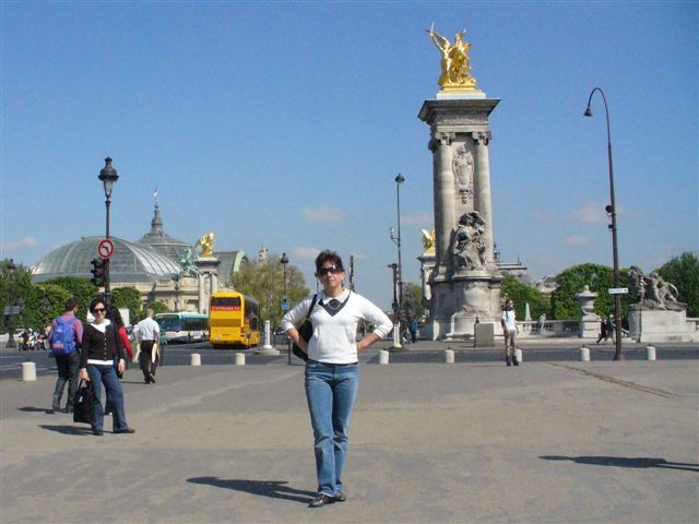 Most Aleksandra III - w tle Gran Palais