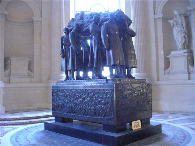 Mauzoleum gen. Focha w kaplicy napoleońskiej