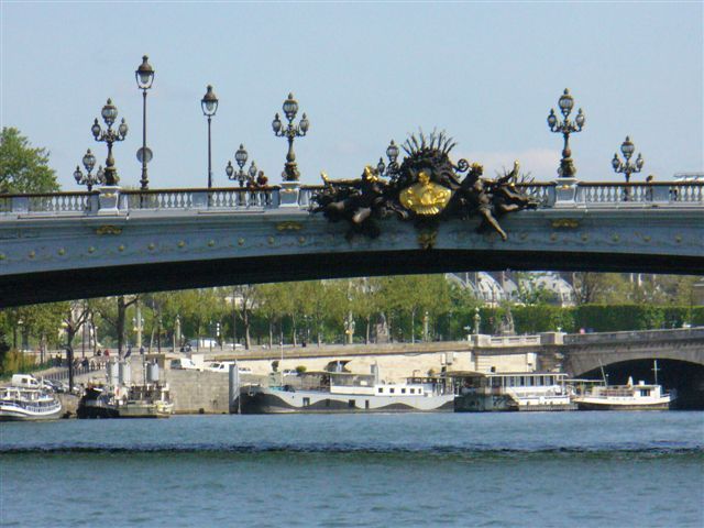 Paryż Most Aleksandra III widok od Sekwany