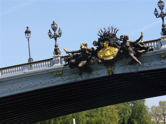 Most Aleksandra III widok z rzeki