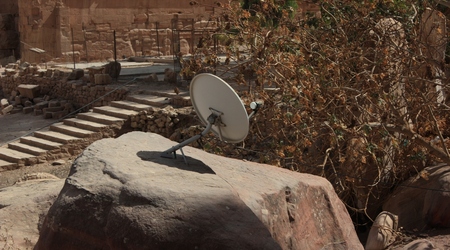 Petra - tradycja tradycją, ale trzeba być na bieżąco – Jordania
