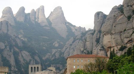 298247 - Montserrat Montserrat klasztor benedyktynów – Hiszpania