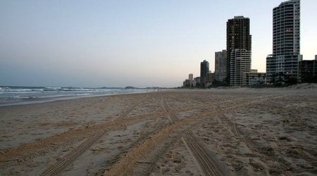 Plaża w Surfers Paradise – Gold Coast, Australia