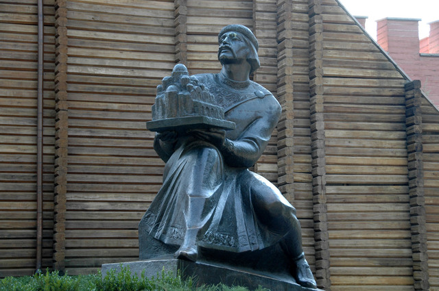 Dsc 5107 Złota Brama pomnik Jarosława Mądrego