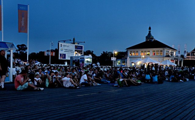 2010- Sopot  letnią nocą -kino